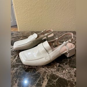 Vero Ouoio dressy heel women’s size 8